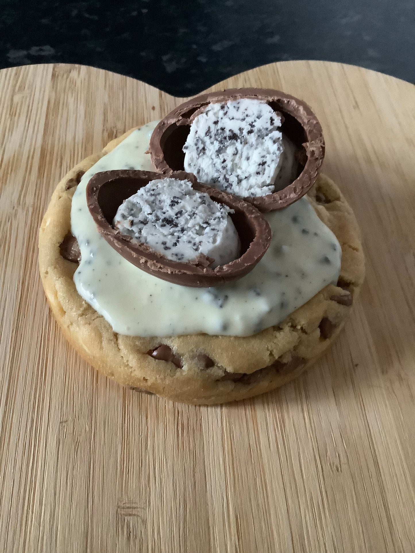 Deep dish cookie