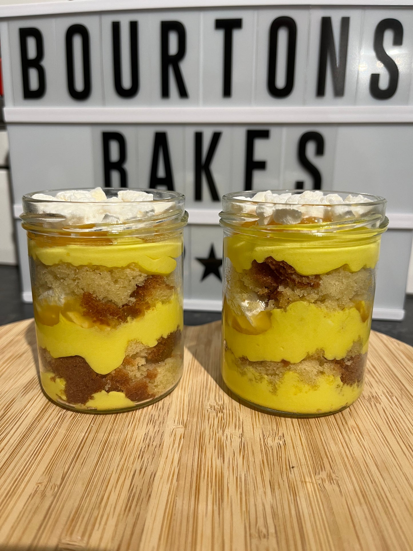 Lemon meringue cake jars x2