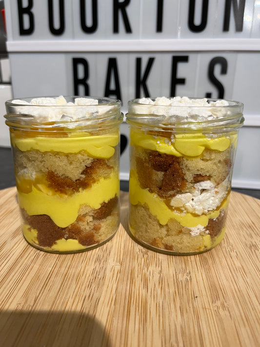 Lemon meringue cake jars x2