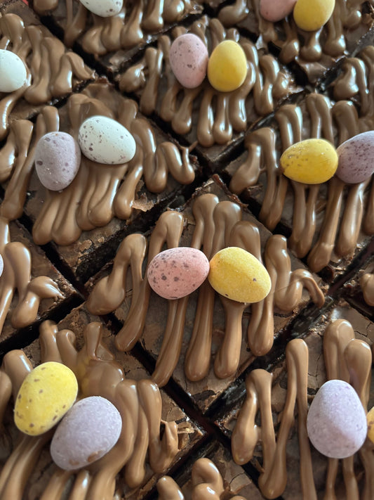 Mini egg brownies x6