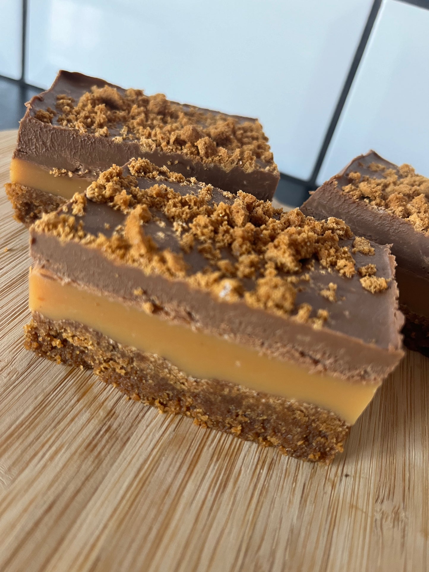 Biscoff Millionaires slice x6